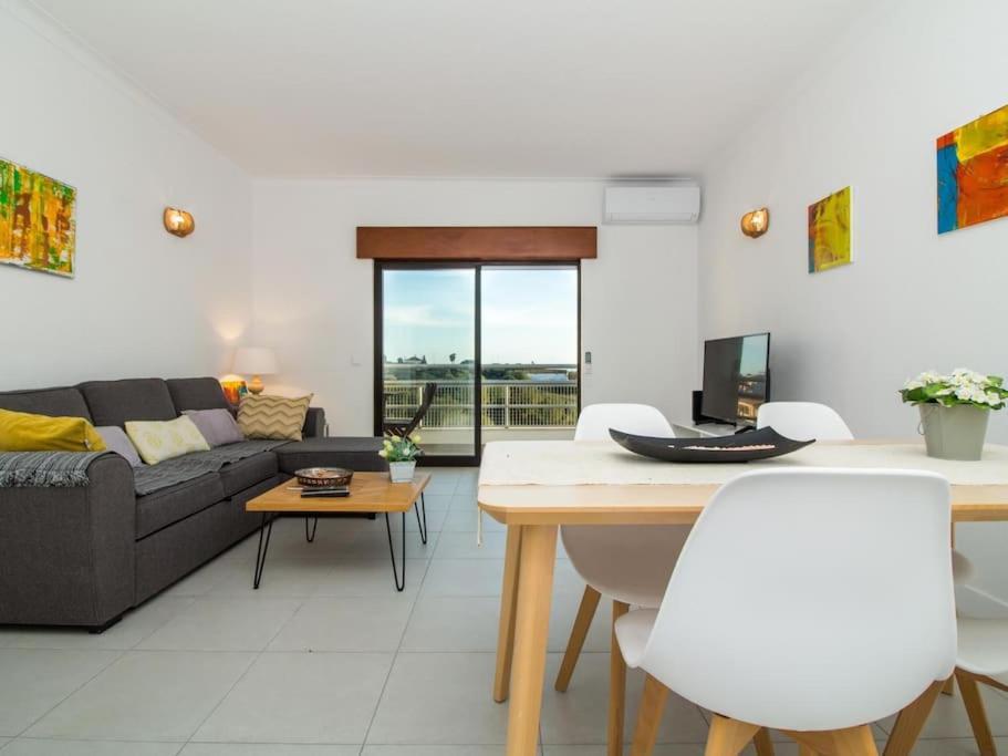 Central Apartment - Pool And Sea View & Albufeira Center Exterior photo